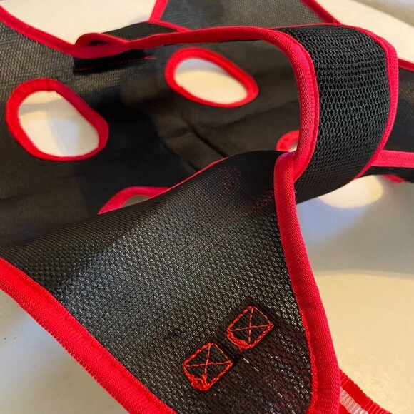 Black & Red Pet Grooming Hammock - Picture 3 of 13